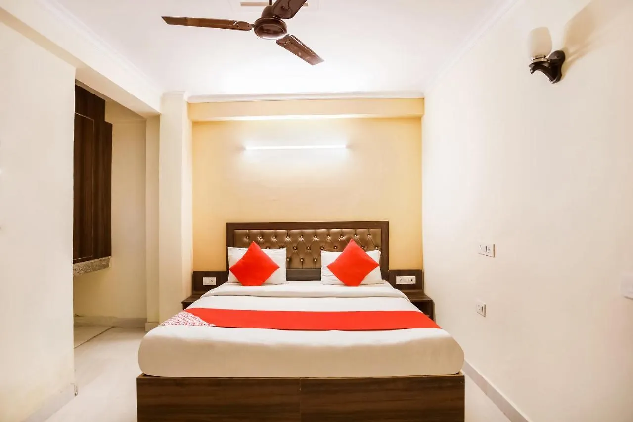 Oyo Kartik House Near Delhi Airport Hotel New Delhi India