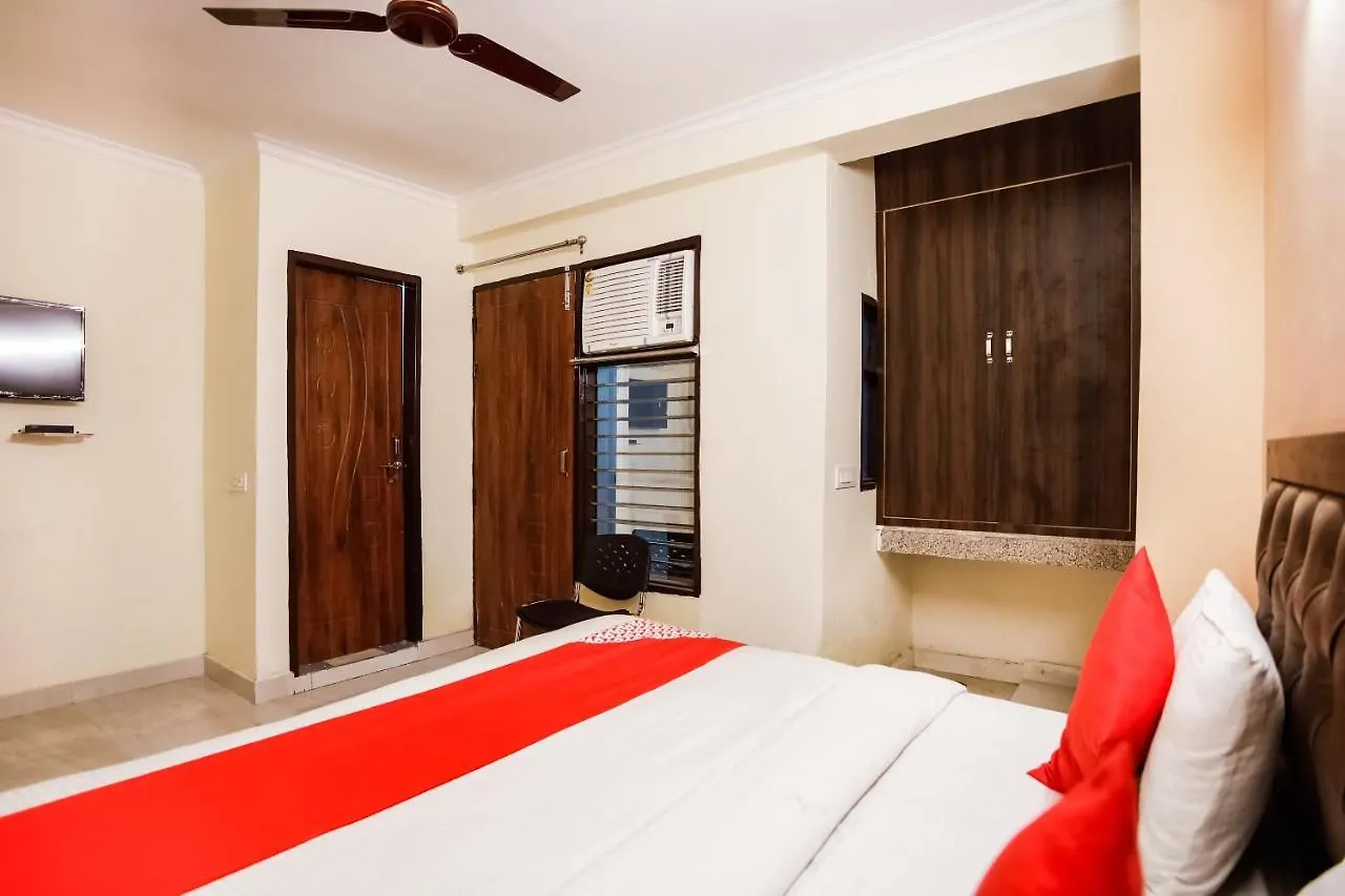 Oyo Kartik House Near Delhi Airport Hotel New Delhi